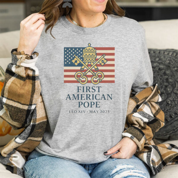 First American Pope Leo XIV May 2025 T-Shirt