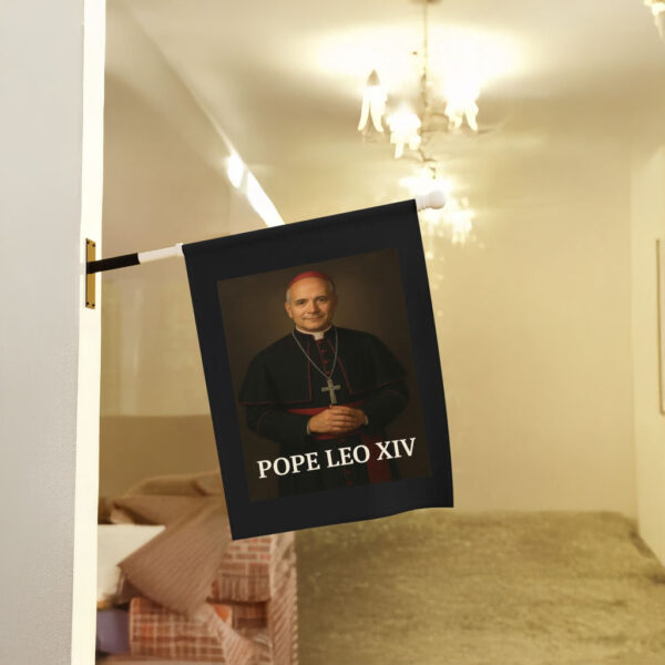 New American Pope Gift 2025 - Pope Leo XIV Flag